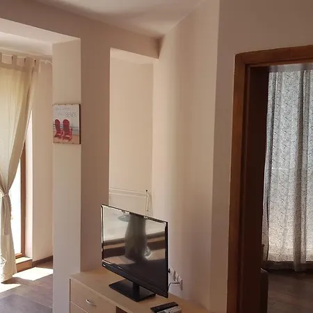 Bukor Shtepi Lux 巴尔奇克