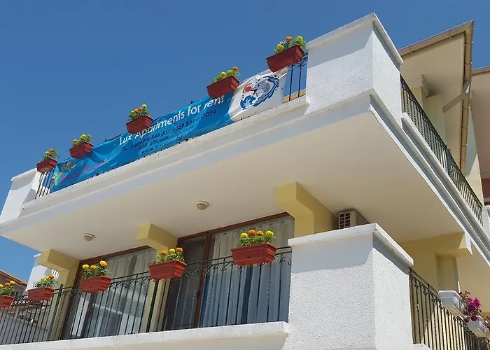 公寓 Bukor Shtepi Lux *